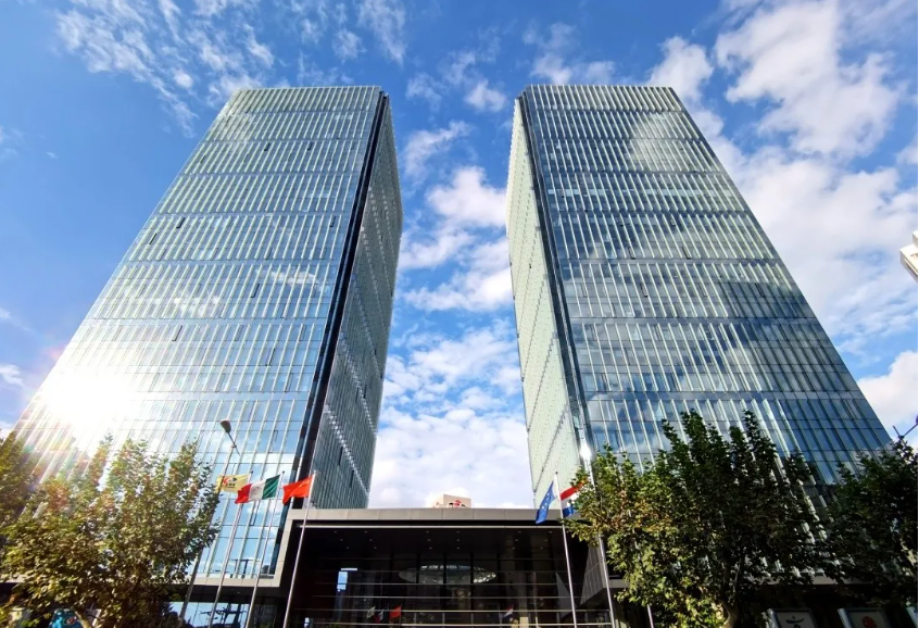 東銀中心.jpg